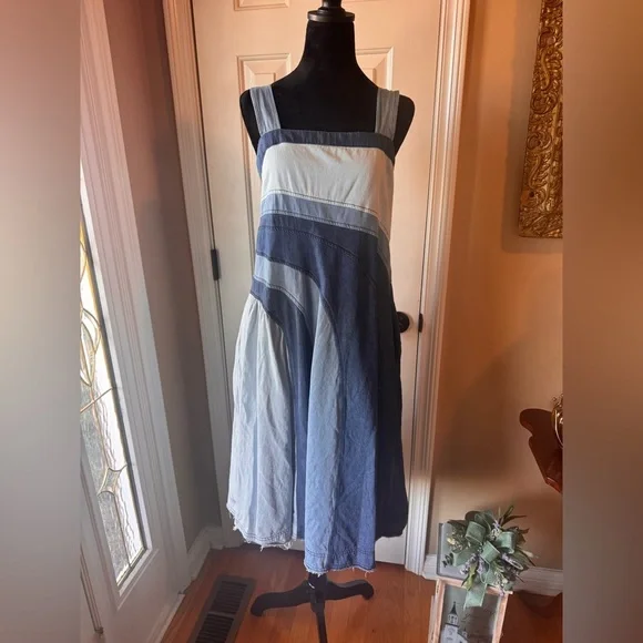 Pilcro by Anthropologie Seamed 100% Cotton Raw Hem Smocked Midi Dress-size small - Picture 5 of 14